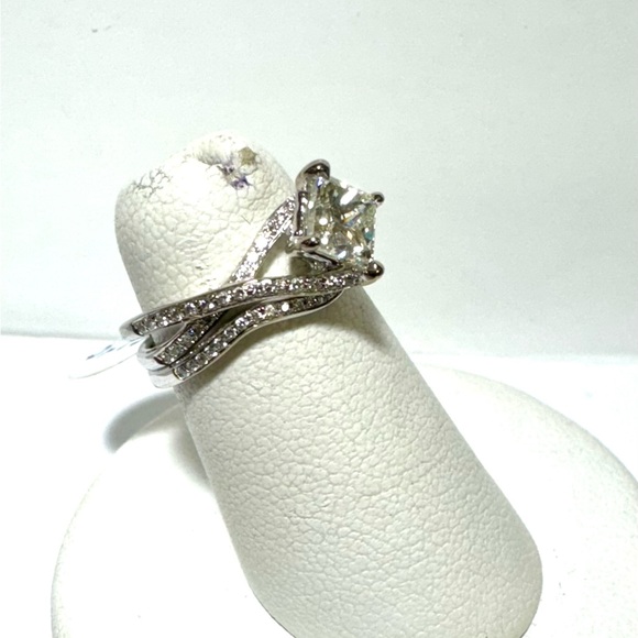 18K White Gold Simon G Soldered .90ct Princess Diamond Wedding Set - Picture 10 of 11